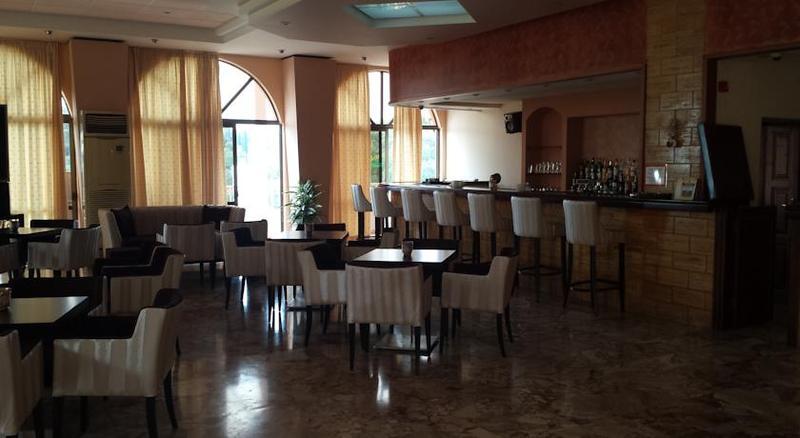 Jason Hotel Ipsos Luaran gambar